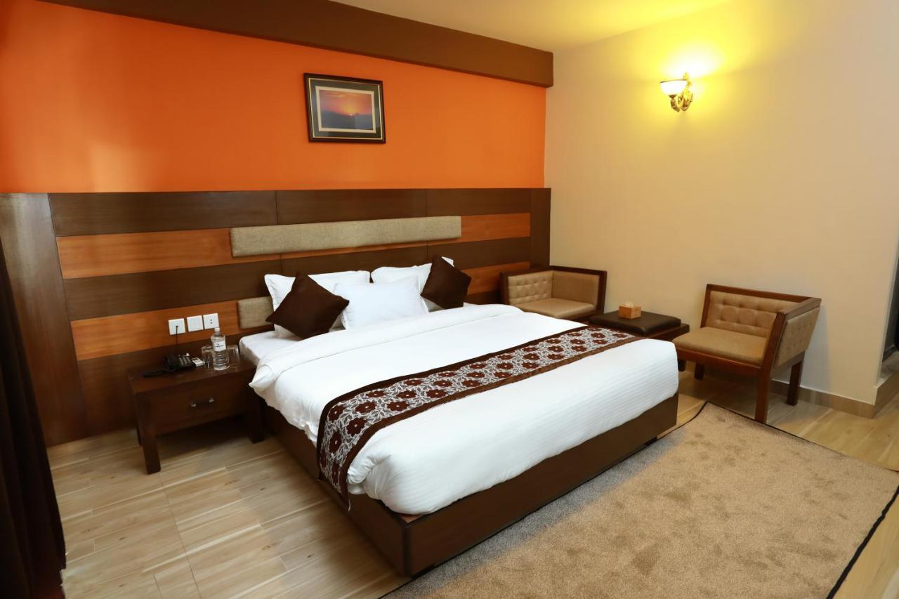 Kumari Star Inn Pokhara Exterior photo